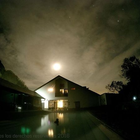 Hotel Termales Del Ruiz Gallinazo  Esterno foto
